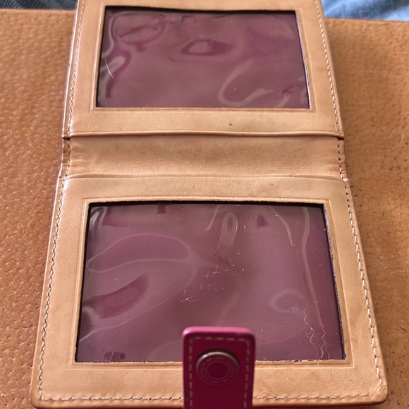 COACH Authentic  Wallet Pink - Picture 3 of 3
